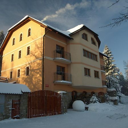 Pension Král Jablonec nad Nisou Esterno foto