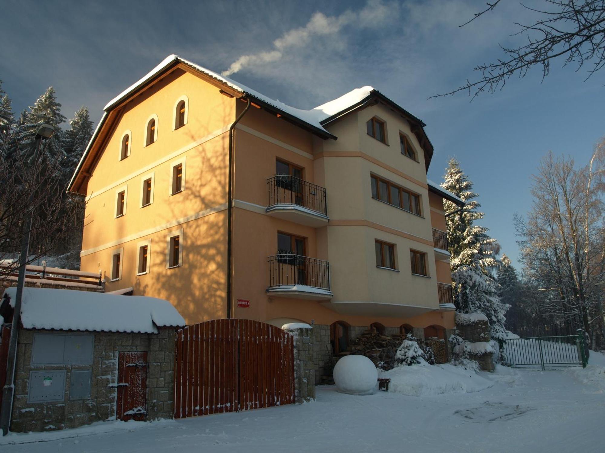 Pension Král Jablonec nad Nisou Esterno foto