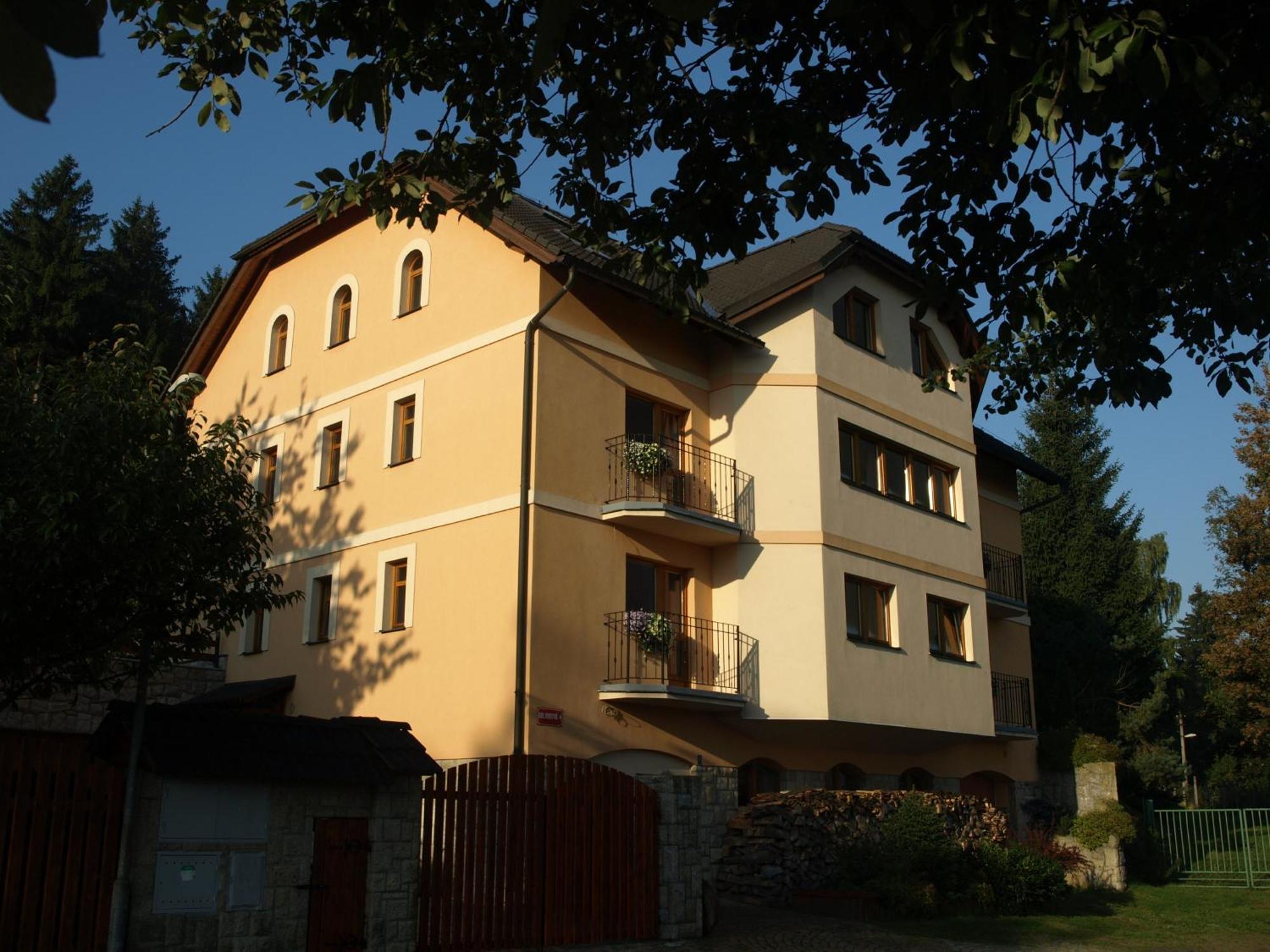 Pension Král Jablonec nad Nisou Esterno foto
